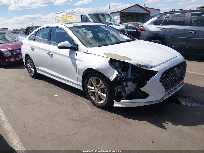 Photo of the 2019 HYUNDAI SONATA LIMITED