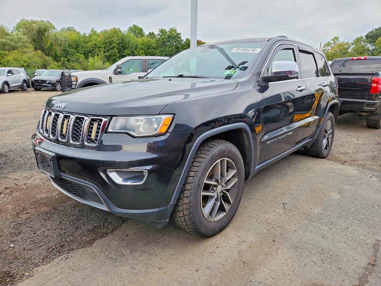 Photo of the 2017 JEEP GRAND CHEROKEE LIMITED
