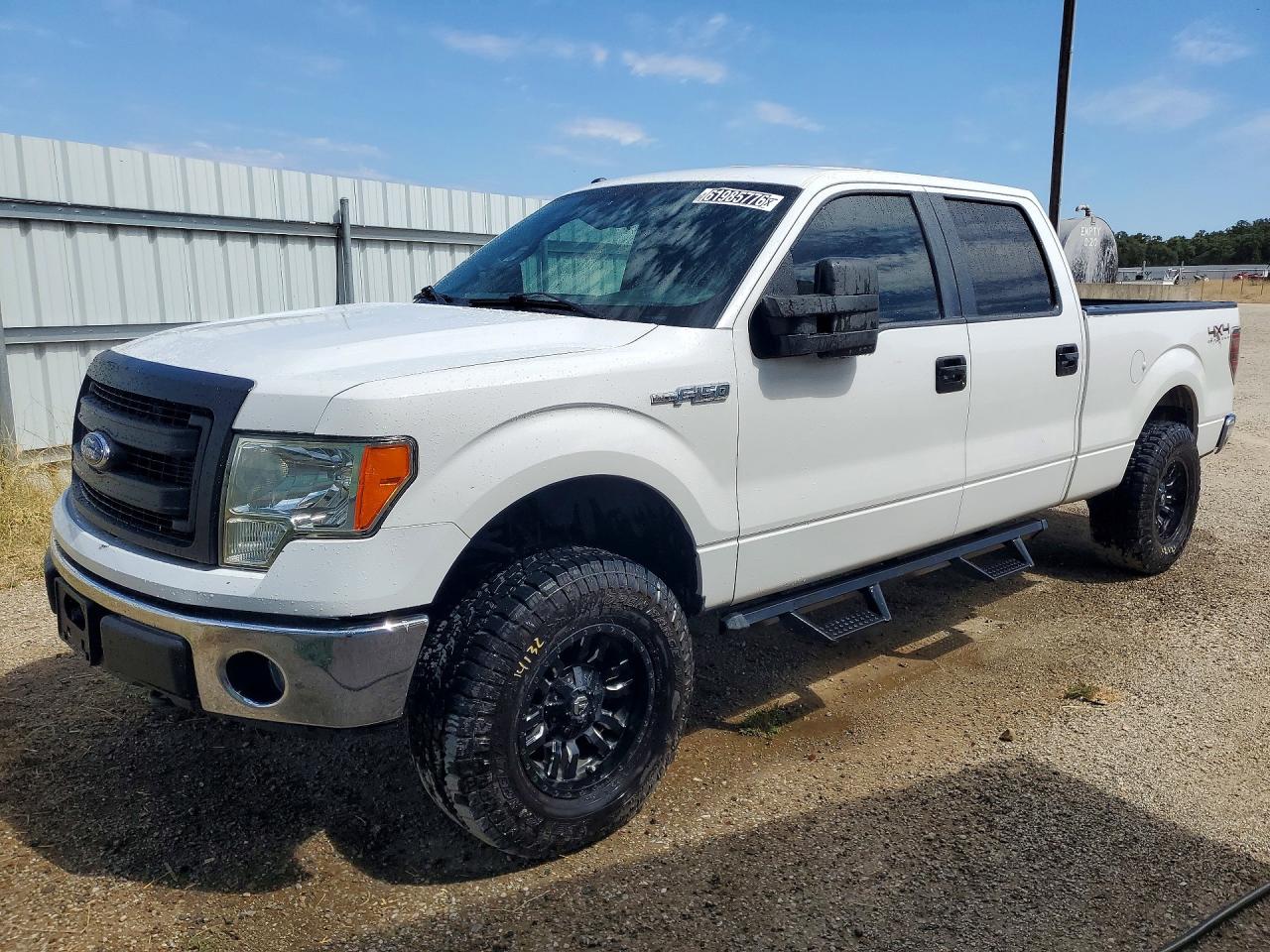 Photo of the 2014 FORD F150 SUPERCREW