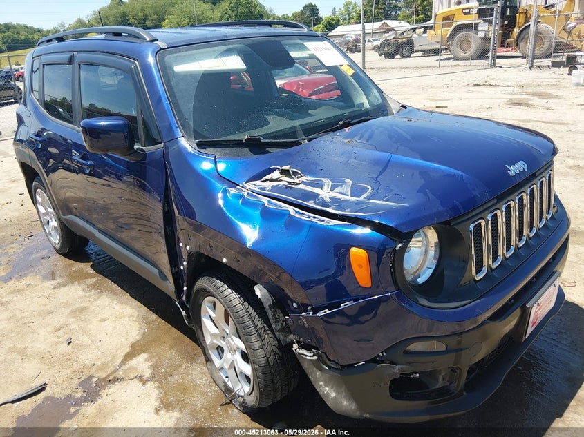 Photo of the 2018 JEEP RENEGADE LATITUDE 4X4