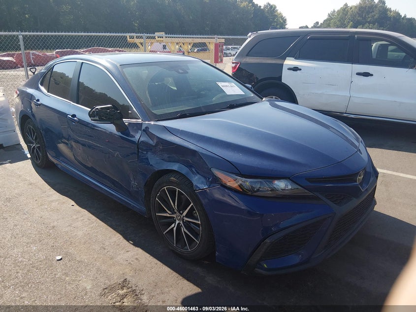 Photo of the 2023 TOYOTA CAMRY SE