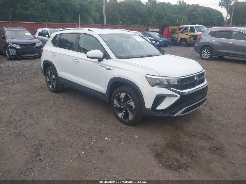 Photo of the 2024 VOLKSWAGEN TAOS 1.5T SE