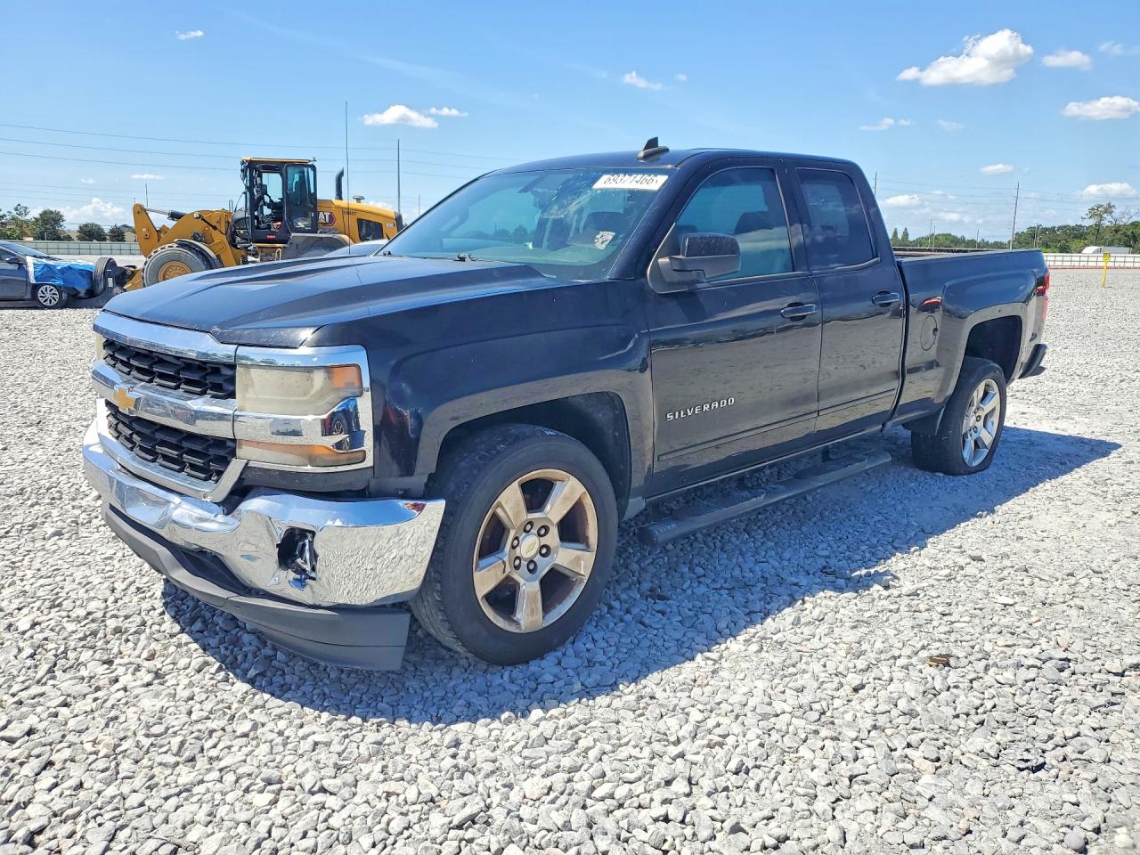 Photo of the 2016 CHEVROLET SILVERADO C1500 LT