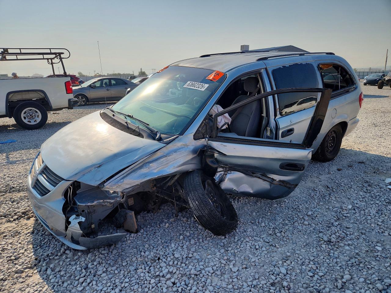 Photo of the 2006 DODGE GRAND CARAVAN SE