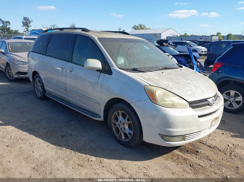 Photo of the 2005 TOYOTA SIENNA XLE