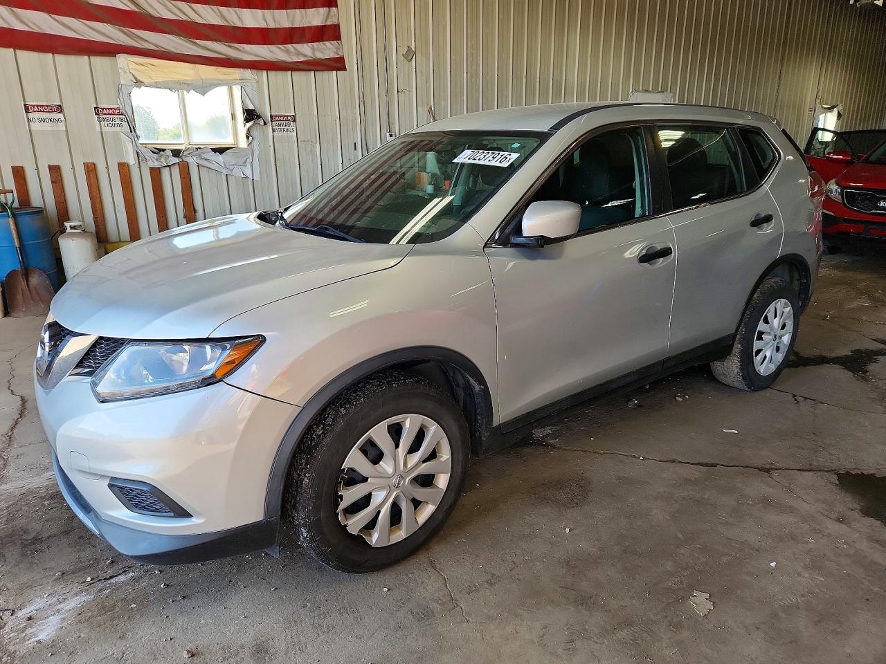 Photo of the 2016 NISSAN ROGUE S