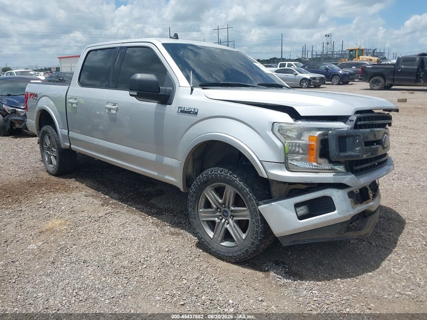Photo of the 2019 FORD F-150 XLT