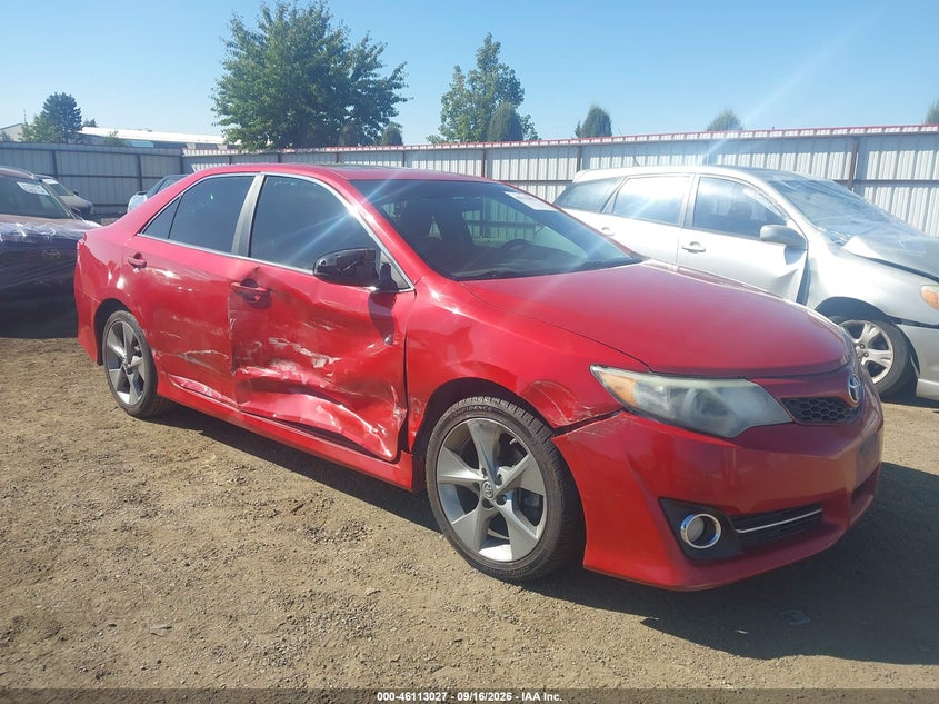 Photo of the 2012 TOYOTA CAMRY SE V6