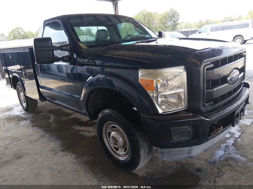Photo of the 2016 FORD F-250 XL