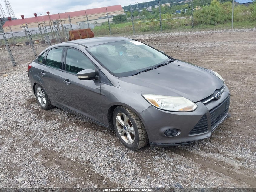 Photo of the 2014 FORD FOCUS SE
