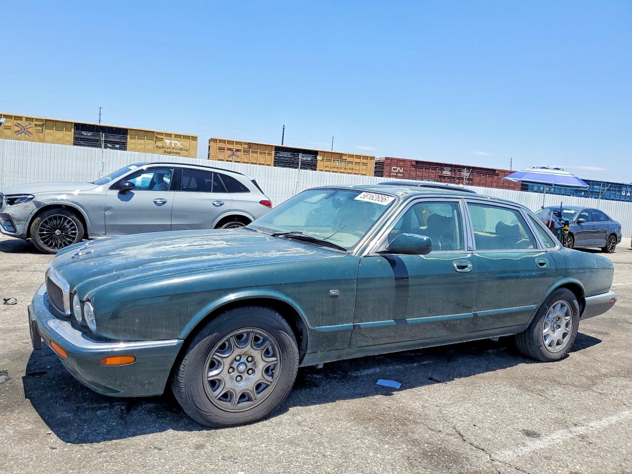 Photo of the 2003 JAGUAR XJ8