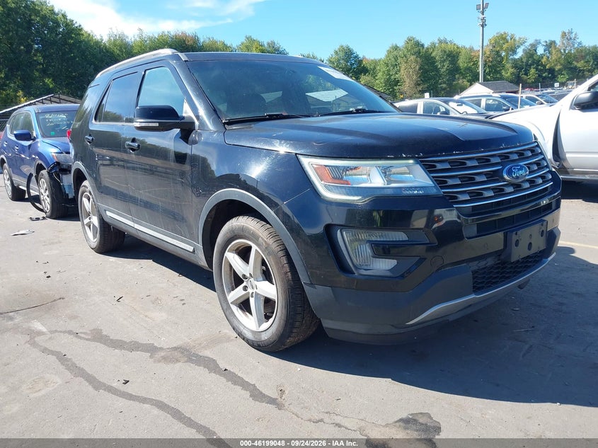 Photo of the 2016 FORD EXPLORER XLT