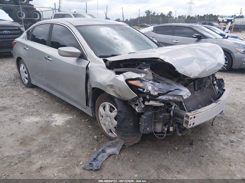 Photo of the 2016 NISSAN ALTIMA