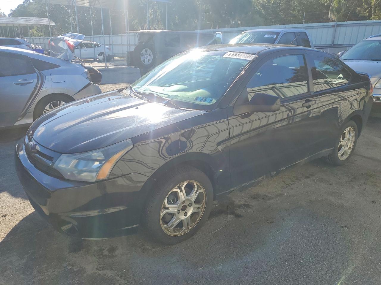 Photo of the 2010 FORD FOCUS SE