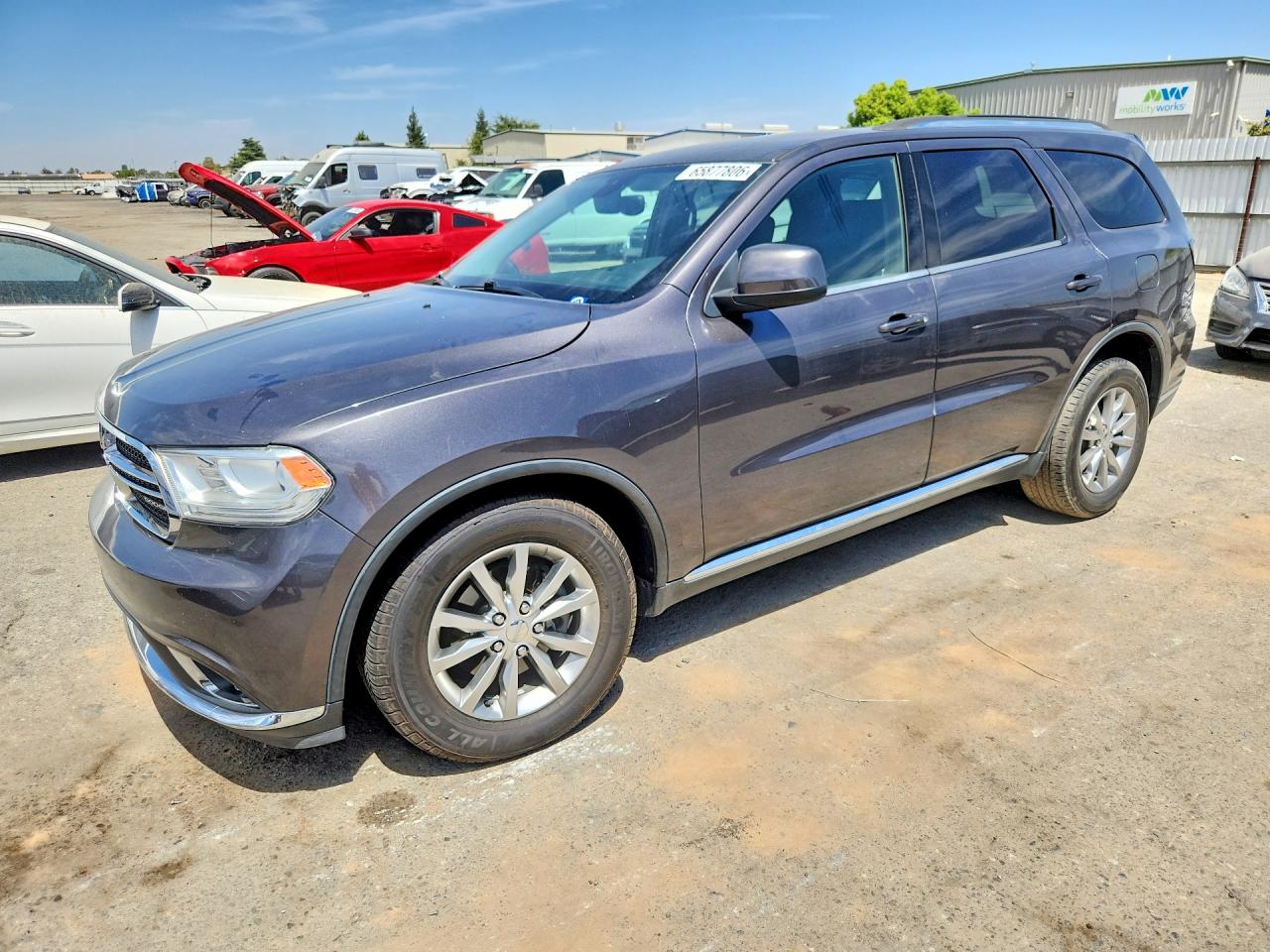 Photo of the 2017 DODGE DURANGO SXT