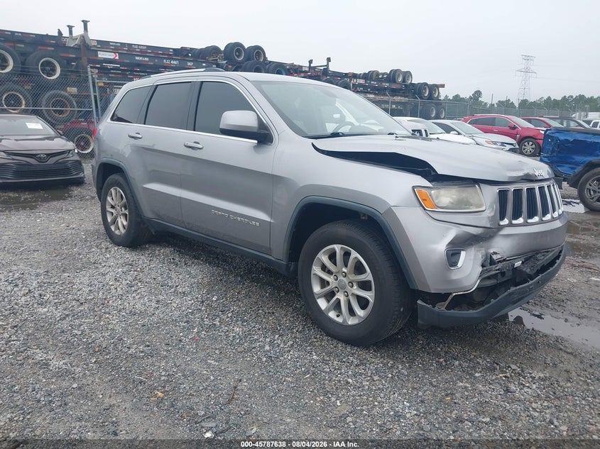 Photo of the 2016 JEEP GRAND CHEROKEE LAREDO