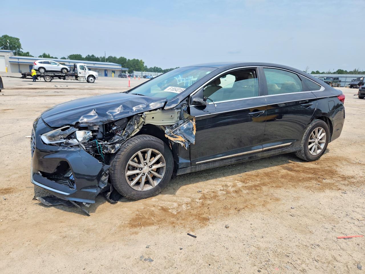 Photo of the 2018 HYUNDAI SONATA SE