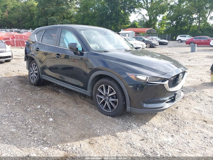 Photo of the 2018 MAZDA CX-5 TOURING