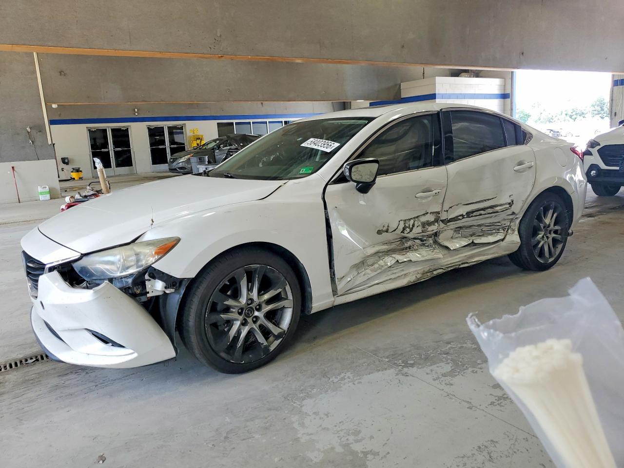 Photo of the 2014 MAZDA 6 GRAND TOURING