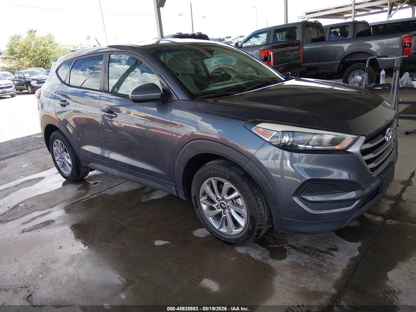 Photo of the 2018 HYUNDAI TUCSON SE