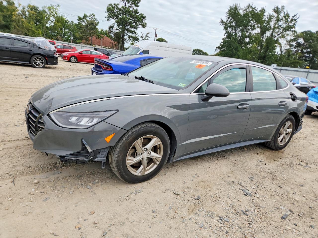 Photo of the 2021 HYUNDAI SONATA SE