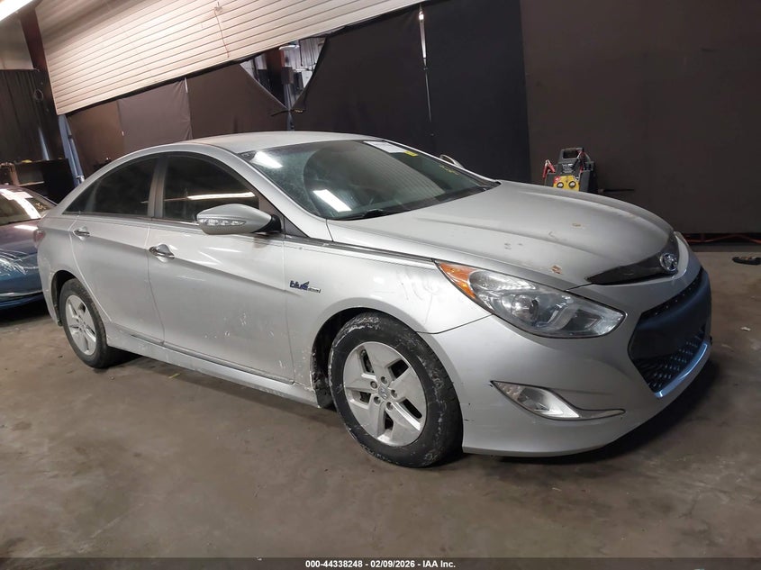 Photo of the 2012 HYUNDAI SONATA HYBRID