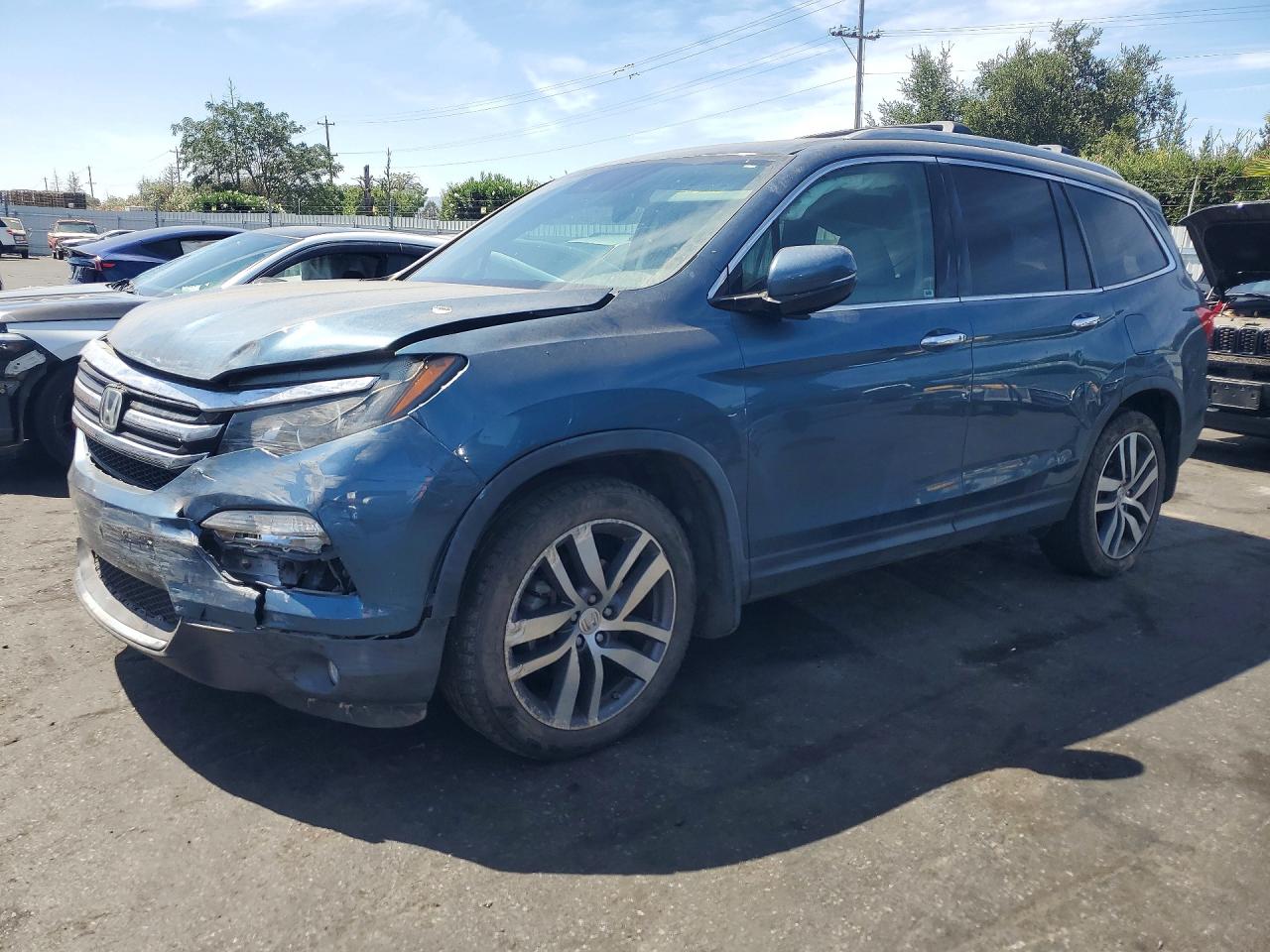 Photo of the 2016 HONDA PILOT TOURING