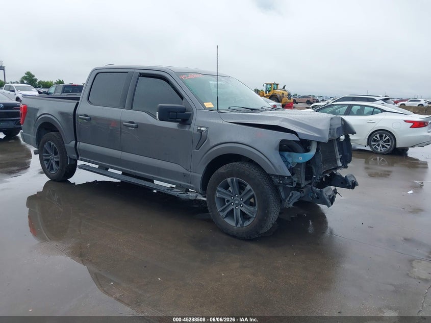 Photo of the 2023 FORD F-150 XLT