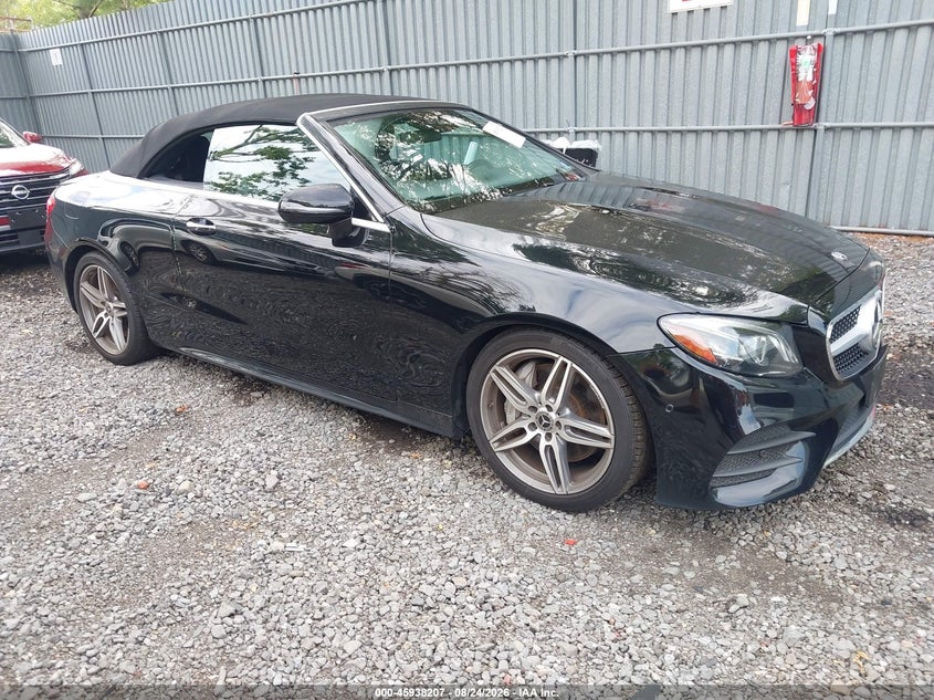 Photo of the 2018 MERCEDES-BENZ E 400