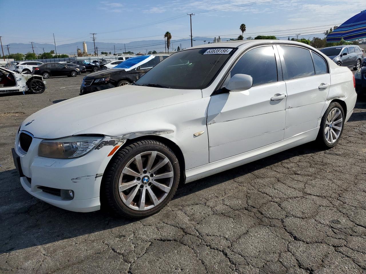 Photo of the 2011 BMW 328 I SULEV
