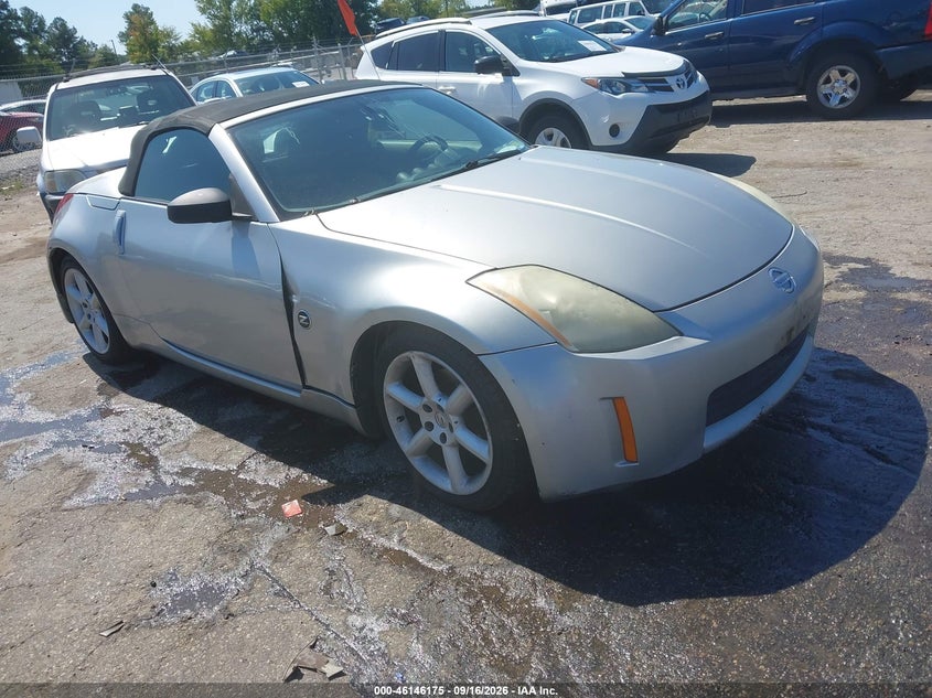 Photo of the 2005 NISSAN 350Z TOURING
