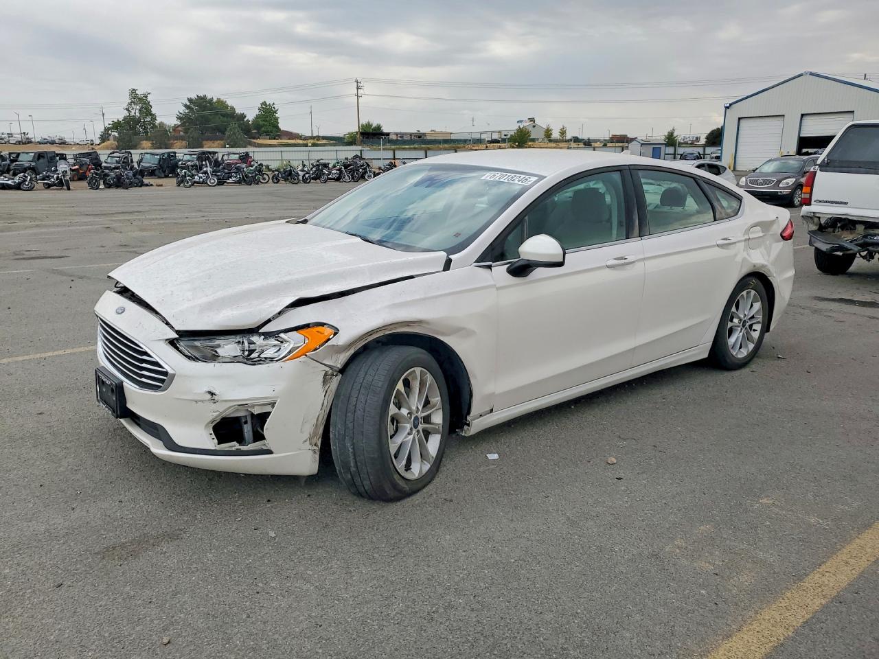 Photo of the 2019 FORD FUSION SE