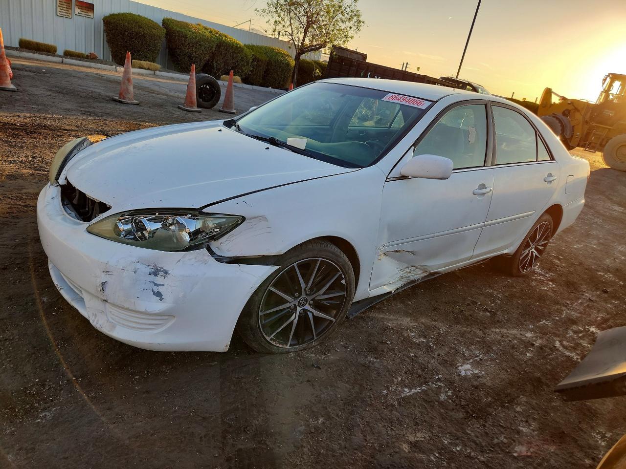 Photo of the 2006 TOYOTA CAMRY LE