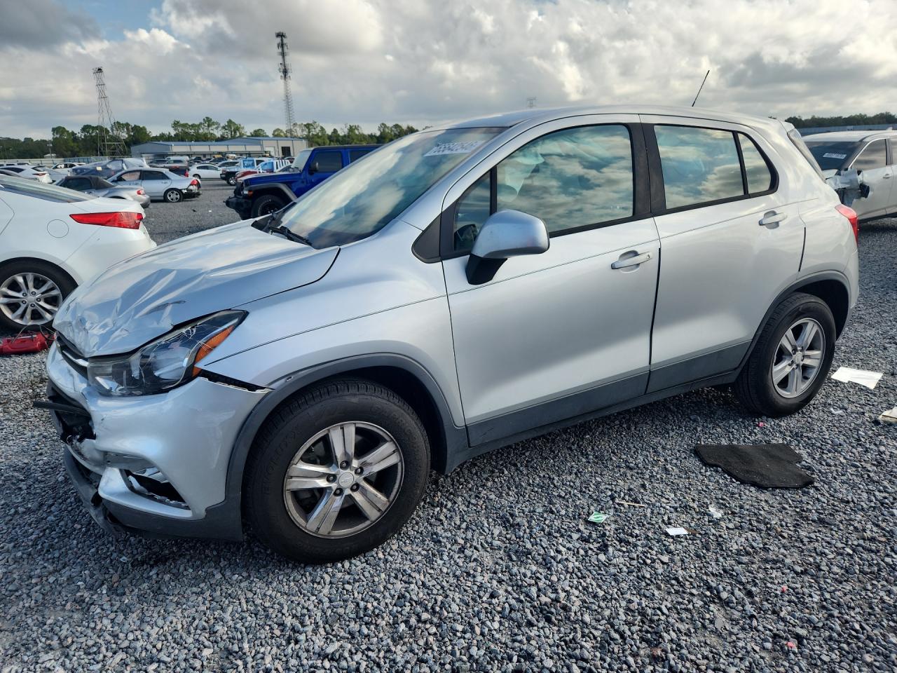 Photo of the 2019 CHEVROLET TRAX LS