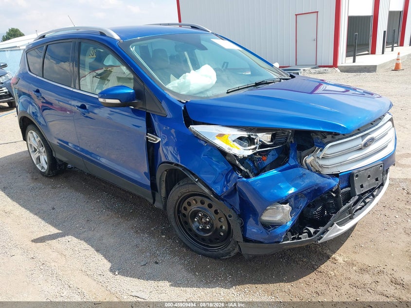 Photo of the 2019 FORD ESCAPE TITANIUM