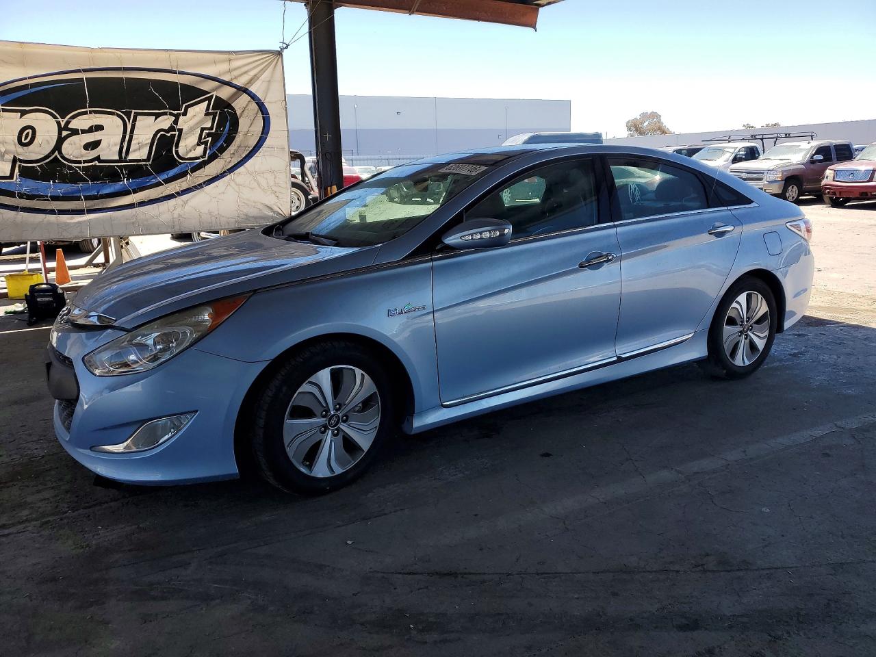 Photo of the 2013 HYUNDAI SONATA HYBRID