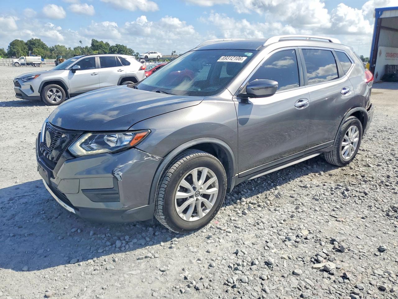 Photo of the 2019 NISSAN ROGUE SV