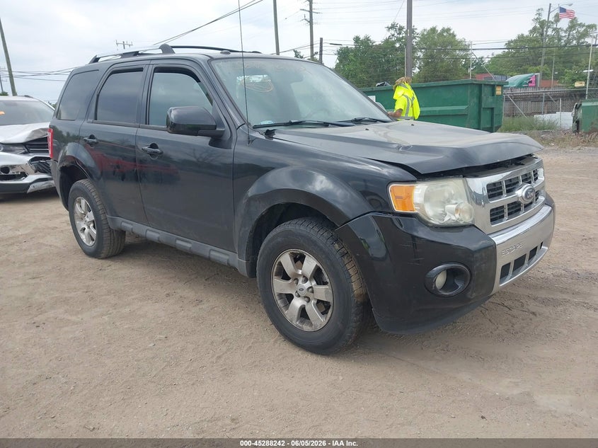 Photo of the 2010 FORD ESCAPE LIMITED