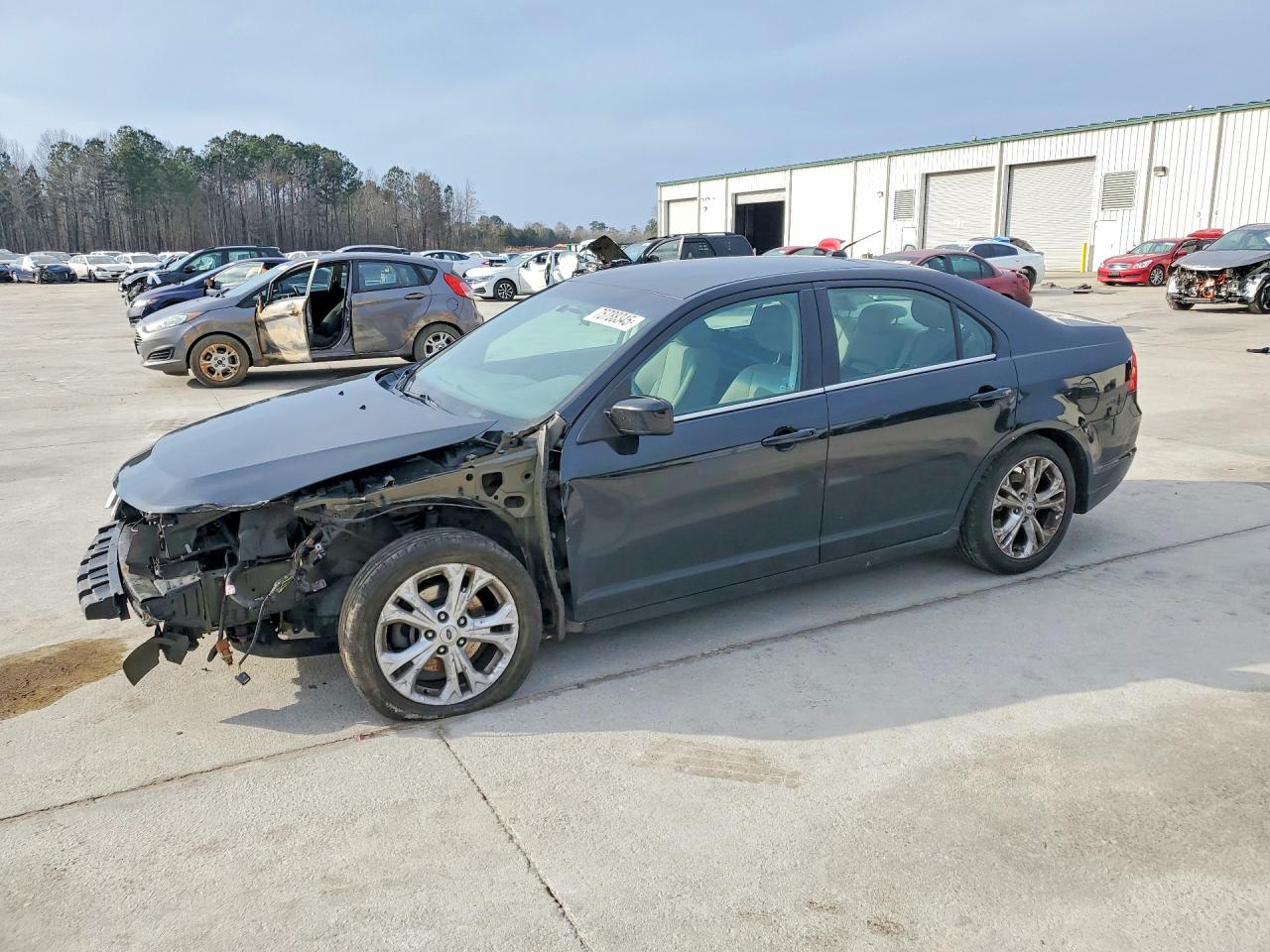 Photo of the 2012 FORD FUSION SE