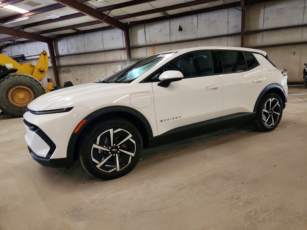 Photo of the 2025 CHEVROLET EQUINOX LT
