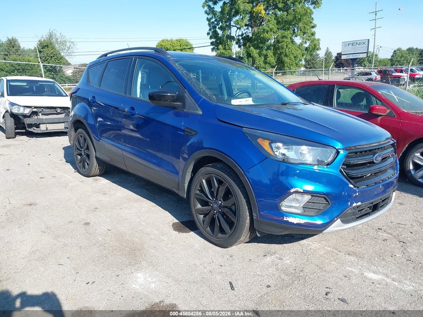 Photo of the 2019 FORD ESCAPE SE