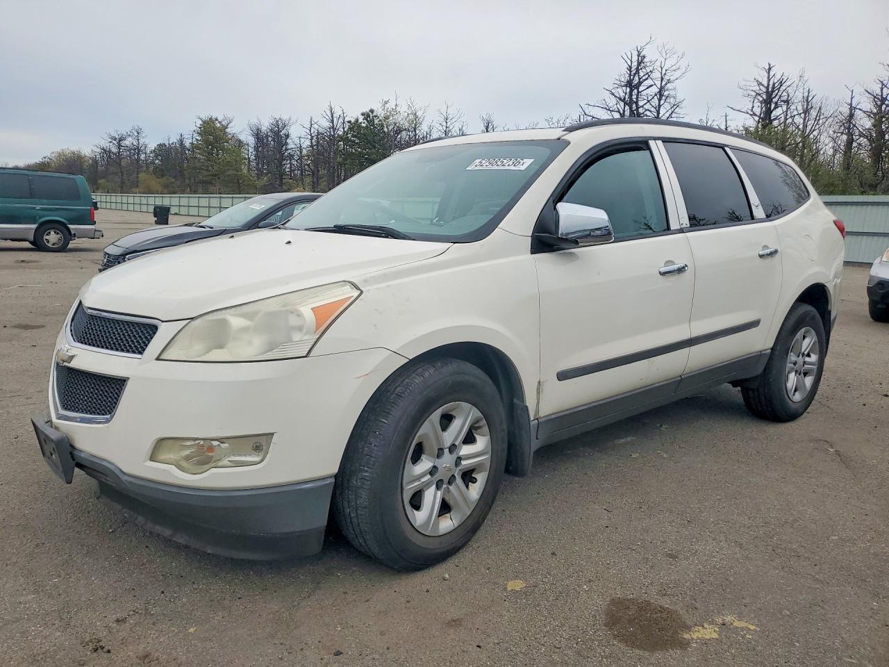 Photo of the 2011 CHEVROLET TRAVERSE LS