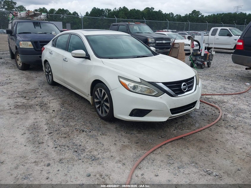 Photo of the 2017 NISSAN ALTIMA 2.5 SV