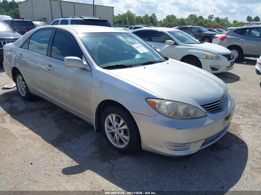 Photo of the 2005 TOYOTA CAMRY LE V6