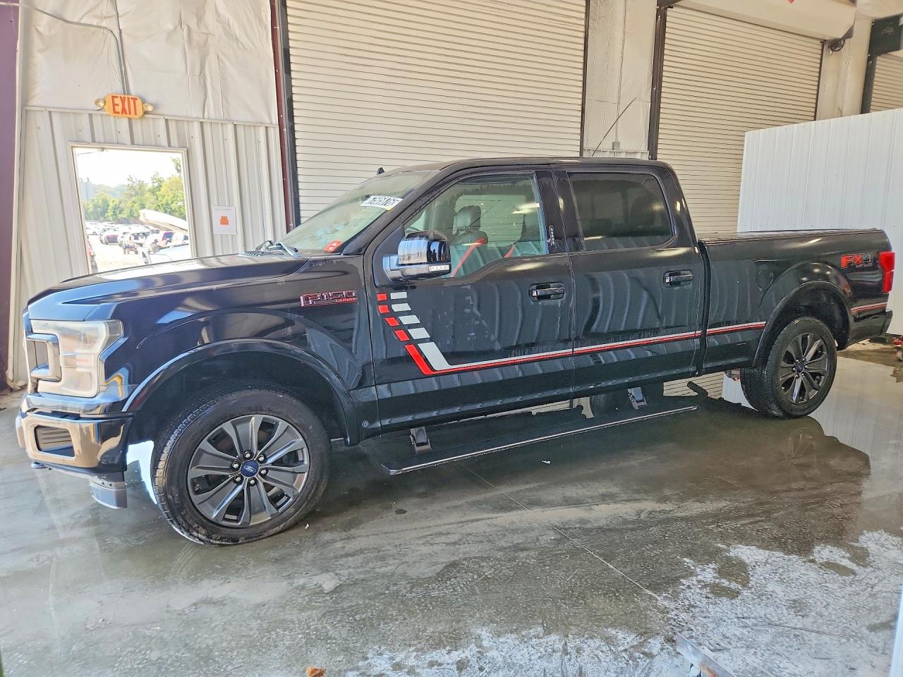 Photo of the 2018 FORD F150 SUPERCREW