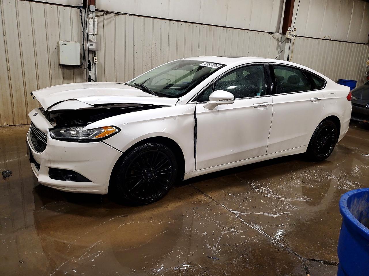Photo of the 2014 FORD FUSION SE