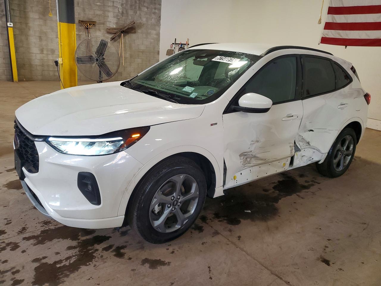 Photo of the 2024 FORD ESCAPE ST LINE SELECT