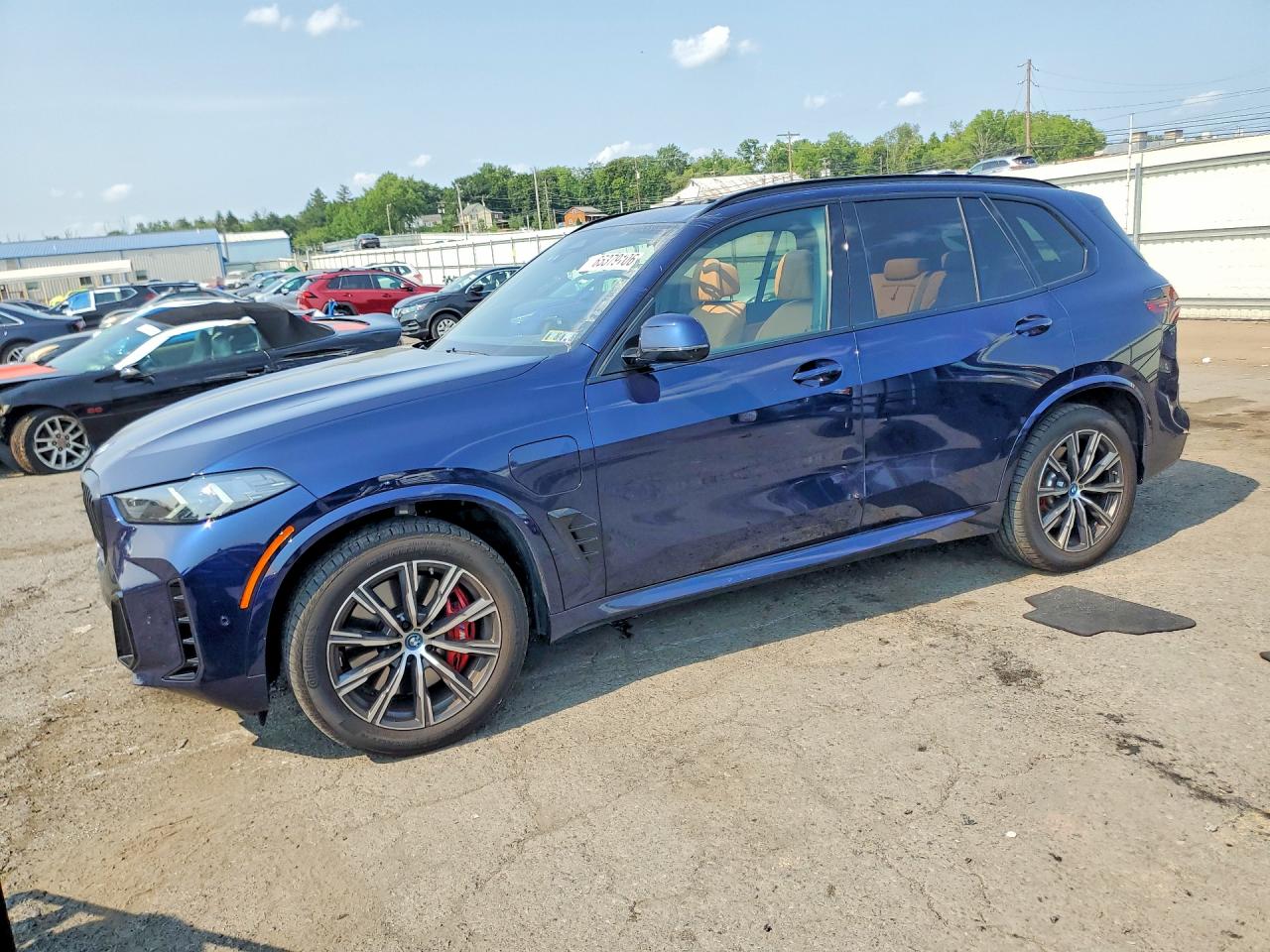 Photo of the 2025 BMW X5 XDRIVE50E