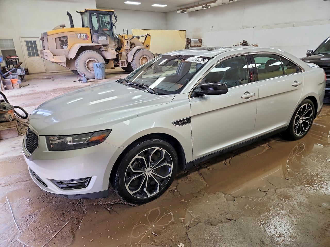Photo of the 2018 FORD TAURUS SHO