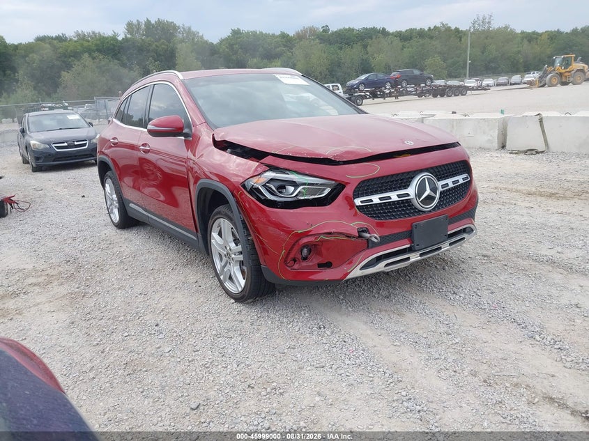 Photo of the 2021 MERCEDES-BENZ GLA 250 4MATIC